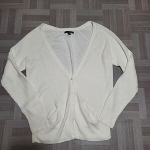 American Eagle Outfitters Women's Cream Cardigan. Medium